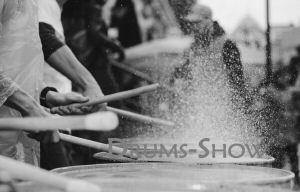      Drums-Show